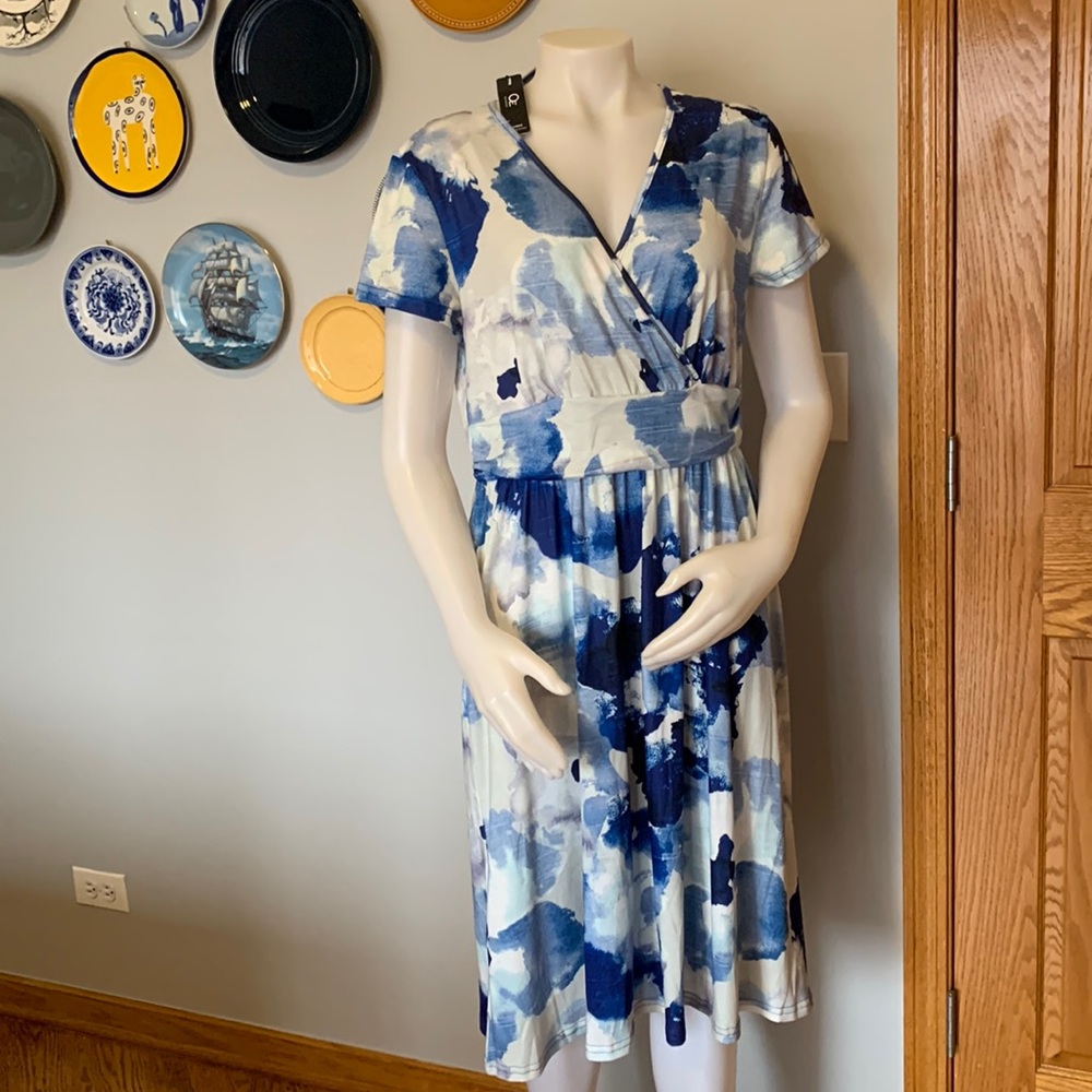 Ouges Brand Blue and White Dress NWT Size L